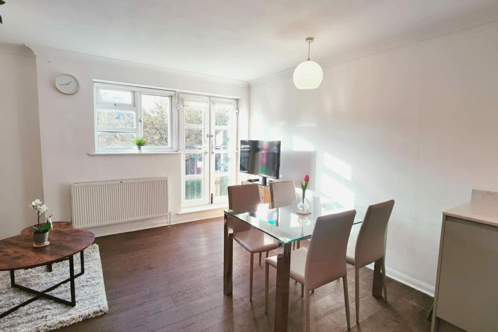 Aldgate Flats In E1. Apartment London Exterior photo